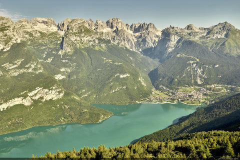 Relaxation and fun on Lake Molveno