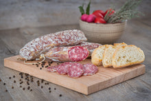 Load image into Gallery viewer, lucanica stagionata, lucanica trentina, lucanica stagionata trentina, salume tipico trentino, lucanica, lucanica trentina, salume tipico trentino, tagliere lucanica, foto tagliere, aperitivo tagliere, lucanica trentina tagliere, tagliere trentino