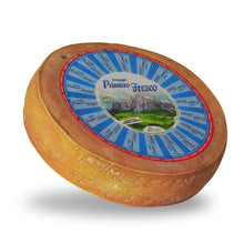 Load image into Gallery viewer, Forma primiero fresco, formaggio primiero, formaggio primiero fresco, primiero fresco trentino, formaggio tipico primiero, primiero formaggio trentino, trentino formaggio tipico, formaggio primiero, primiero fresco trentino, formaggio tipico trentino, formaggio malga