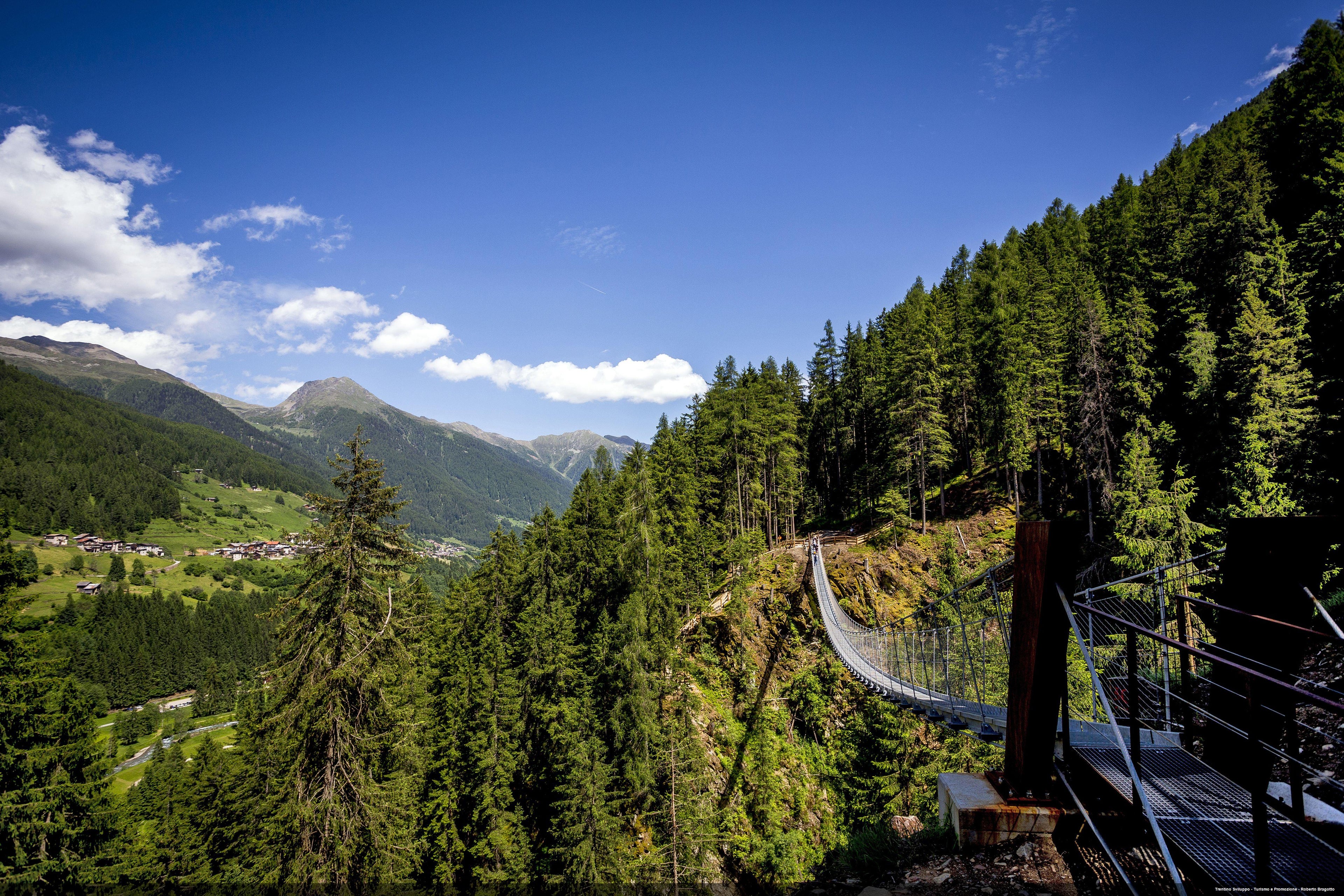 Sospesi in Val di Rabbi