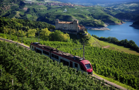 Discover the castles of Trentino by train