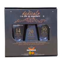 Carica l&#39;immagine nel visualizzatore di Gallery, Tris di spicchi da 250 g di Trentingrana nelle stagionature 14, 20 e 30 mesi - edizione limitata di Natale
