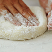 Carica l&#39;immagine nel visualizzatore di Gallery, Meal Kit Pizza con Casolèt e Mortandela
