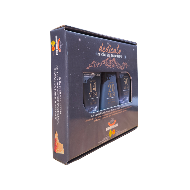 Tris di spicchi da 250 g di Trentingrana nelle stagionature 14, 20 e 30 mesi - edizione limitata di Natale